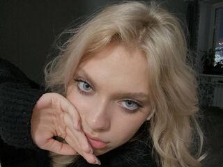 WillaBlincoe's Live cam group shows Profile Image